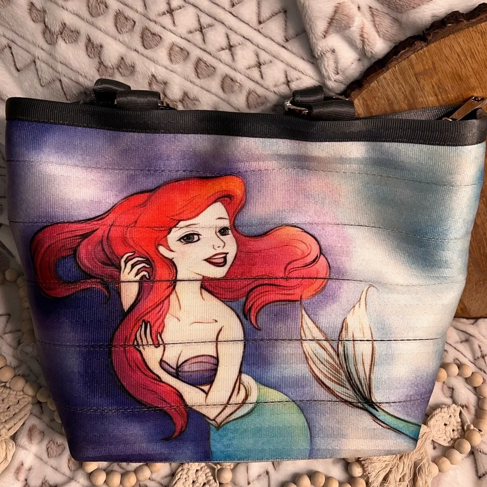 Harvey’s Disney Couture Little Mermaid purse and matching wallet - Picture 2 of 8
